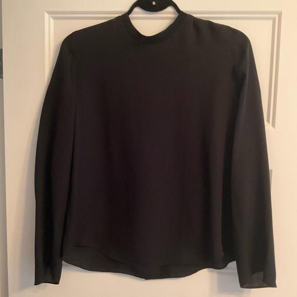 Vince Silk blouse - BNWT - Small - Picture 2 of 5